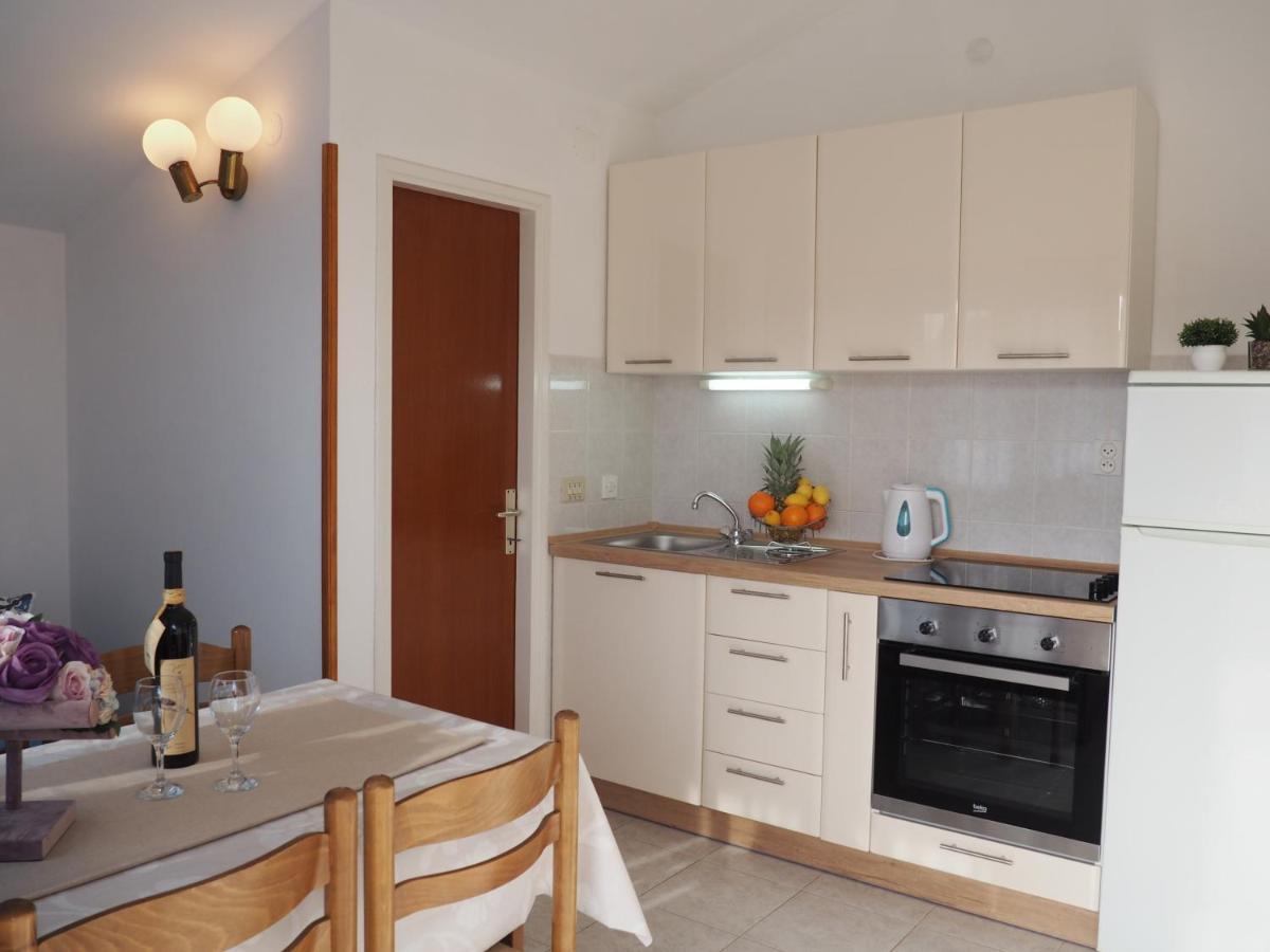 Apartments By The Sea Sevid, Trogir - 11505 ภายนอก รูปภาพ